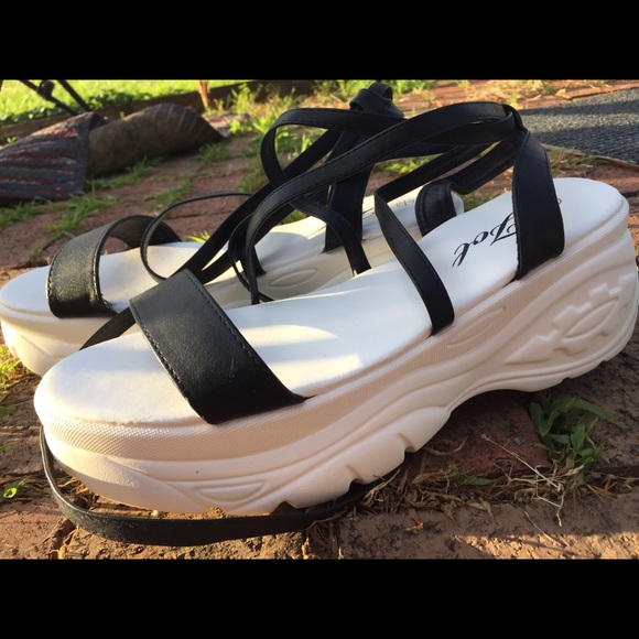 Nasty Gal Wrap It Up Platform Sandals Size 10 - Picture 4 of 4